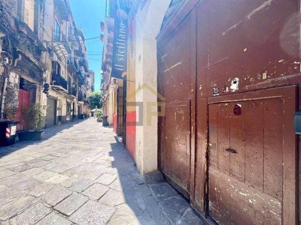appartamento in vendita a Palermo in zona Centro storico