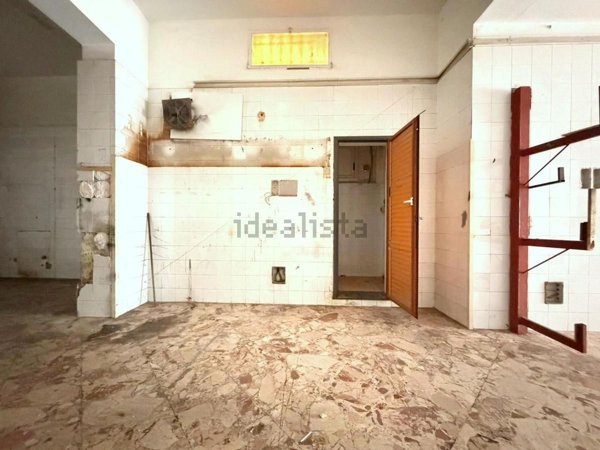 locale commerciale in vendita a Palermo in zona Noce