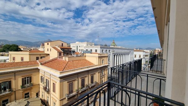 appartamento in vendita a Palermo in zona Centro storico