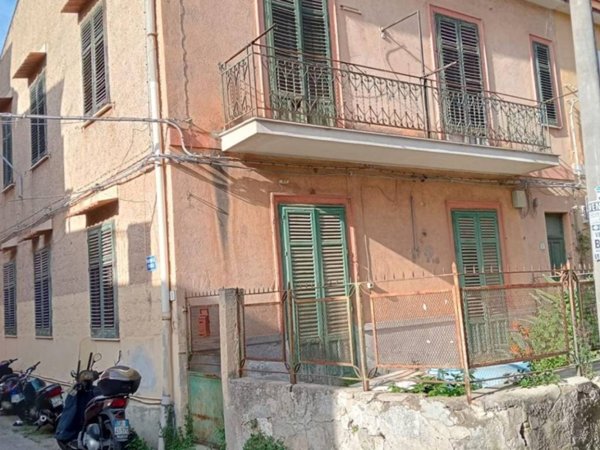 casa indipendente in vendita a Palermo in zona Pallavicino