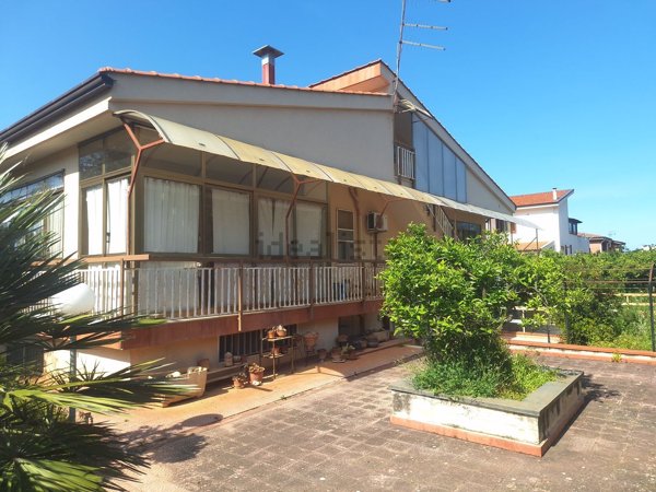casa indipendente in vendita a Palermo in zona Tommaso Natale