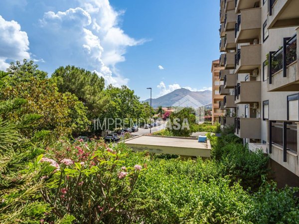appartamento in vendita a Palermo in zona Libertà