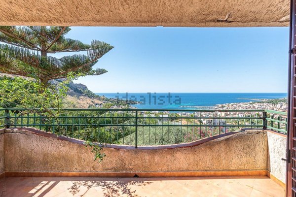 casa indipendente in vendita a Palermo in zona Tommaso Natale