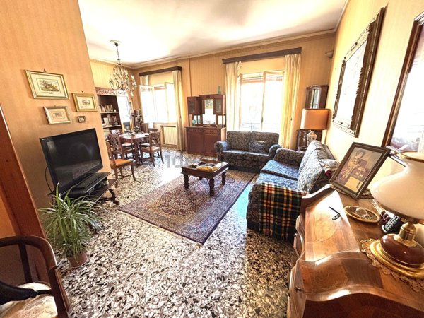 appartamento in vendita a Palermo in zona Libertà