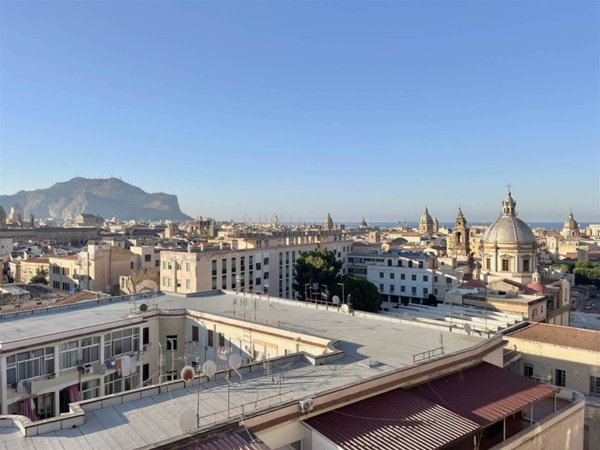 appartamento in vendita a Palermo in zona Centro storico