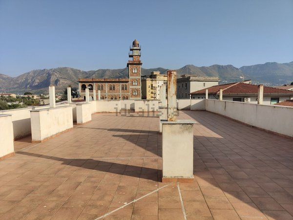 appartamento in vendita a Palermo in zona Mezzomonreale