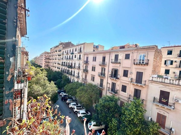 appartamento in vendita a Palermo in zona Libertà