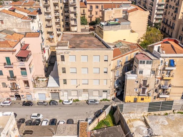 casa indipendente in vendita a Palermo in zona Zisa