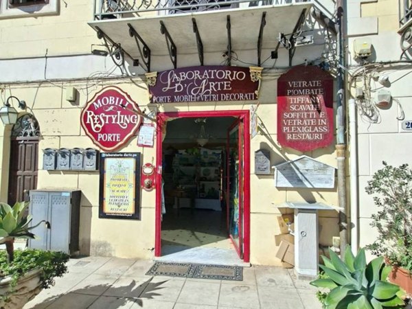 negozio in vendita a Palermo in zona Libertà
