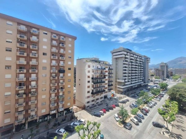 appartamento in vendita a Palermo in zona Libertà