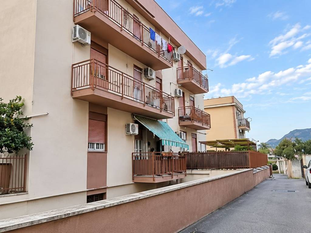 appartamento in vendita a Palermo in zona Cruillas