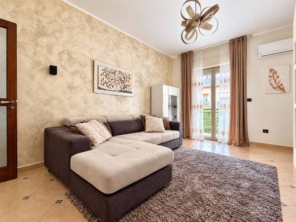 appartamento in vendita a Palermo in zona Oreto