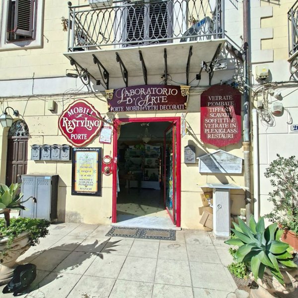 locale commerciale in vendita a Palermo