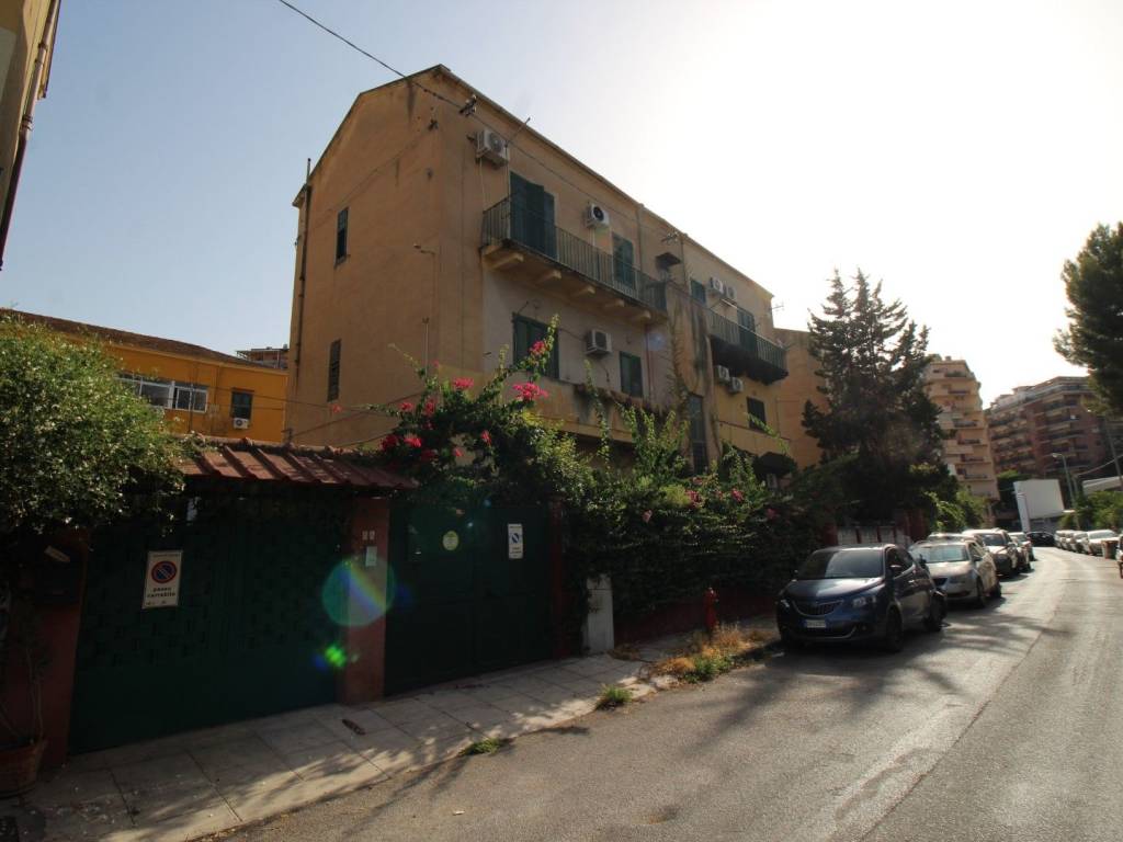 appartamento in vendita a Palermo in zona Montepellegrino