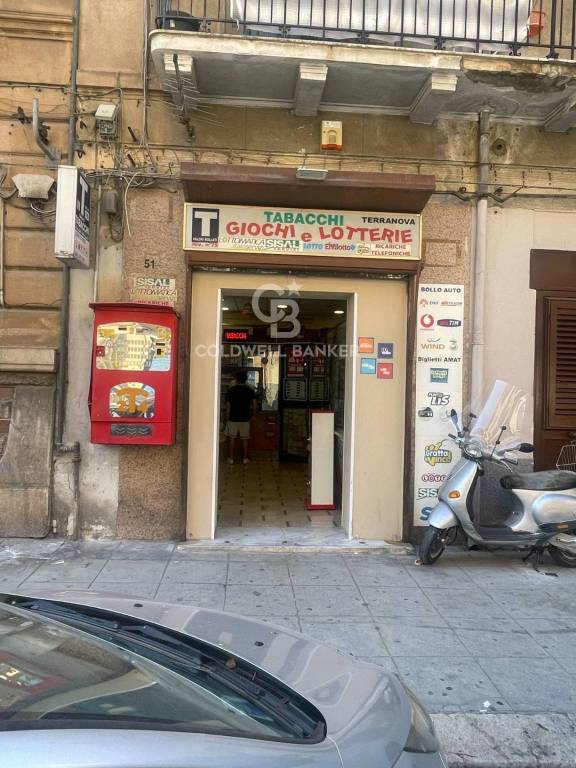 negozio in vendita a Palermo in zona Oreto