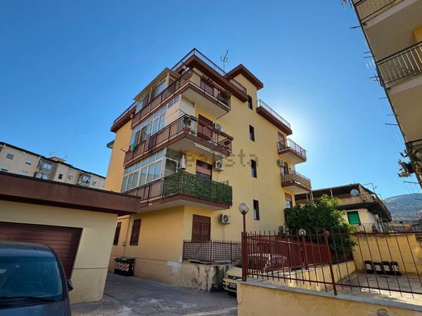 appartamento in vendita a Palermo