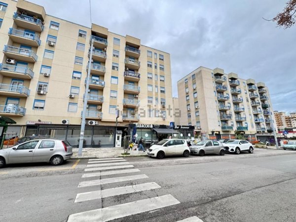 appartamento in vendita a Palermo in zona Mezzomonreale