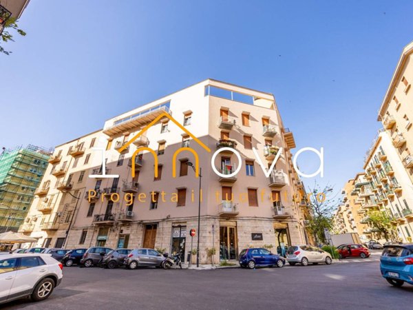 appartamento in vendita a Palermo in zona Libertà