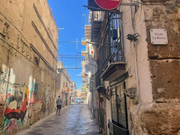 appartamento in vendita a Palermo in zona Centro storico