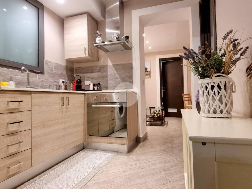 appartamento in vendita a Palermo in zona Politeama