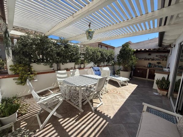 appartamento in vendita a Palermo in zona Partanna