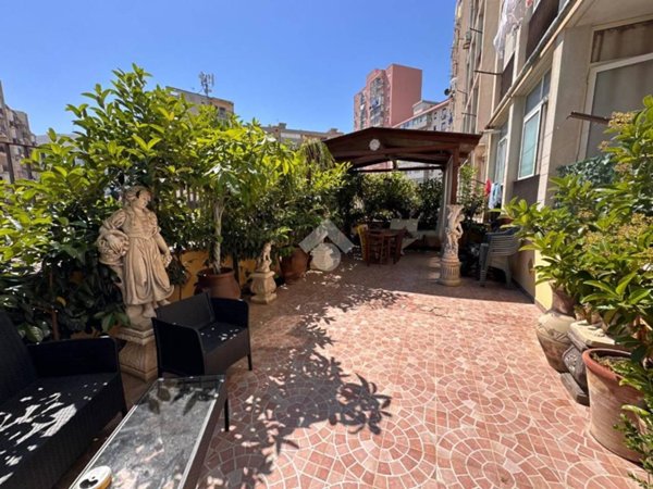 appartamento in vendita a Palermo in zona Chiavelli