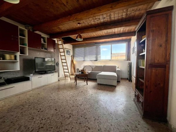 casa indipendente in vendita a Palermo in zona Acqua dei Corsari
