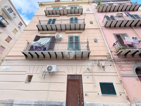 appartamento in vendita a Palermo in zona Zisa