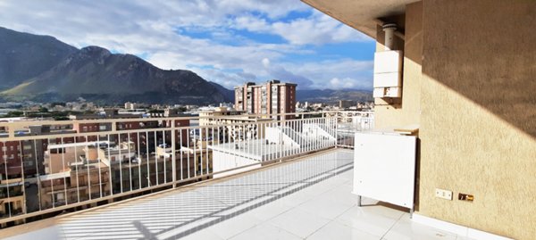 appartamento in vendita a Palermo in zona Roccella