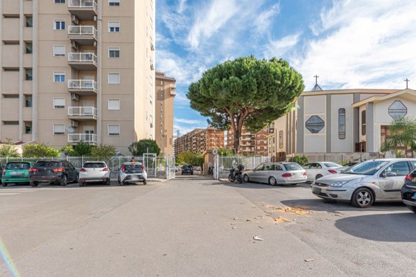 appartamento in vendita a Palermo in zona Mezzomonreale