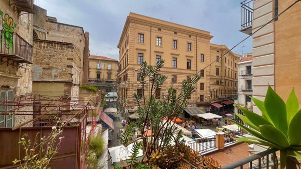 appartamento in vendita a Palermo in zona Centro storico