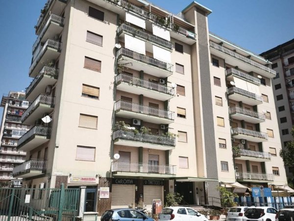 appartamento in vendita a Palermo in zona Malaspina/Palagonia
