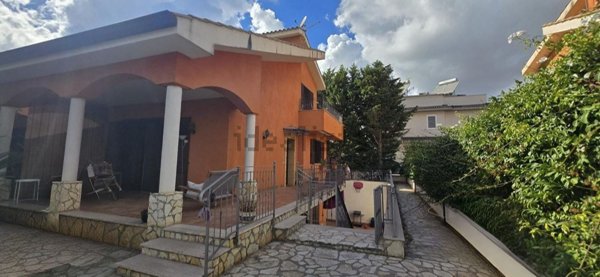 casa indipendente in vendita a Palermo