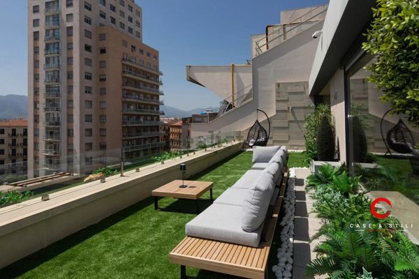appartamento in vendita a Palermo in zona Politeama