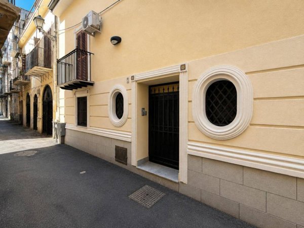 appartamento in vendita a Palermo in zona Centro storico