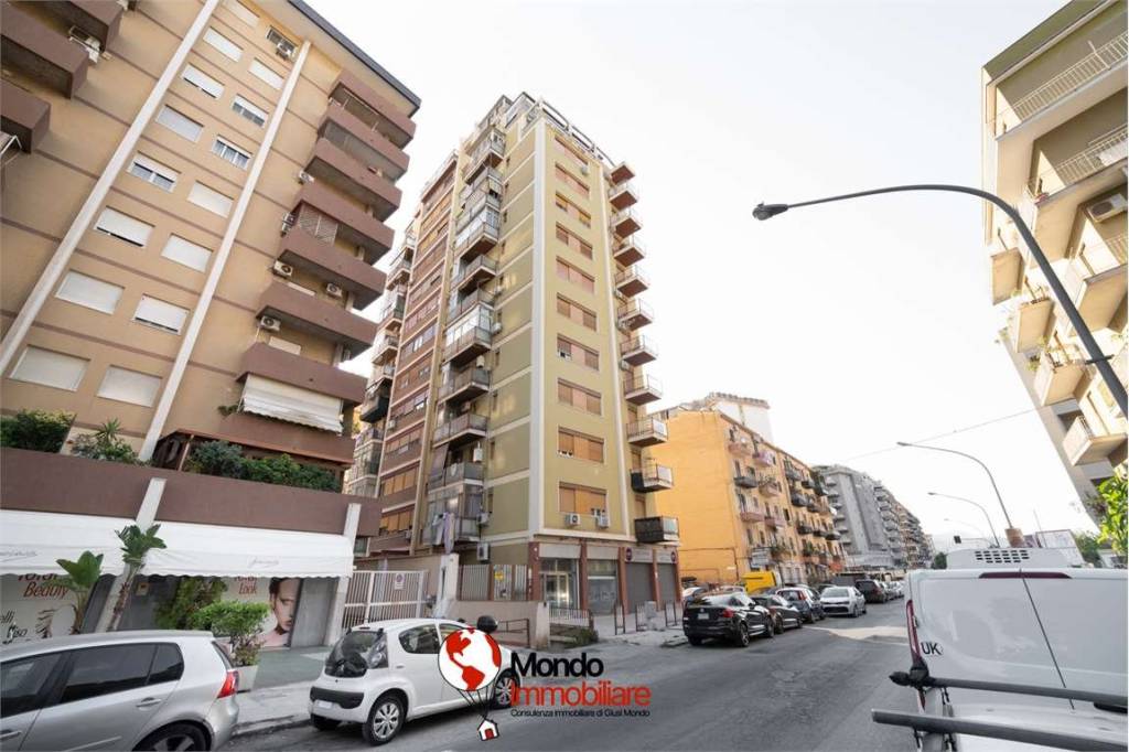 appartamento in vendita a Palermo in zona Uditore