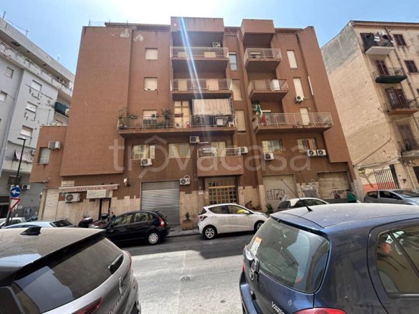 appartamento in vendita a Palermo in zona Oreto