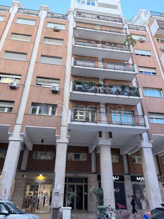 ufficio in vendita a Palermo in zona Libertà