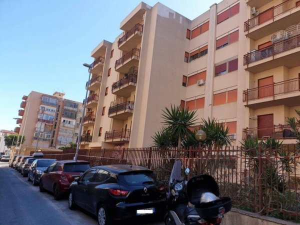 appartamento in vendita a Palermo