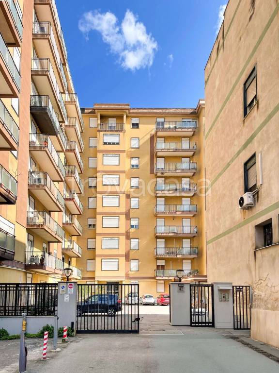 appartamento in vendita a Palermo in zona Villagrazia/Falsomiele