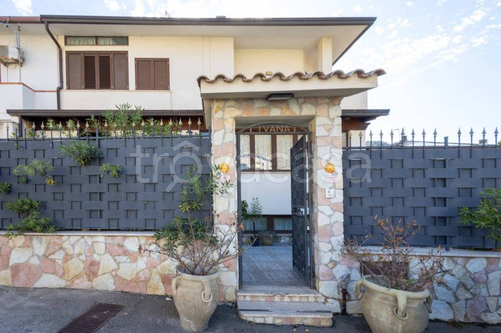casa indipendente in vendita a Palermo in zona Tommaso Natale
