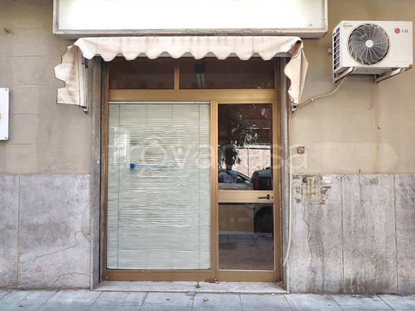 locale commerciale in vendita a Palermo in zona Libertà