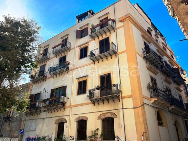 appartamento in vendita a Palermo in zona Politeama
