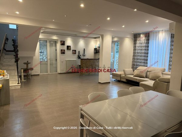 casa indipendente in vendita a Palermo in zona Mondello