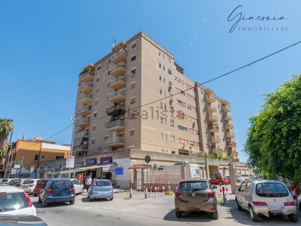 appartamento in vendita a Palermo in zona Santa Maria di Gesù
