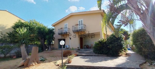 casa indipendente in vendita a Palermo