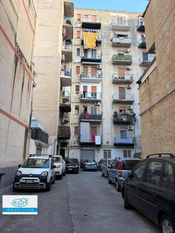 appartamento in vendita a Palermo in zona Zisa