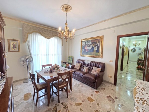 appartamento in vendita a Palermo
