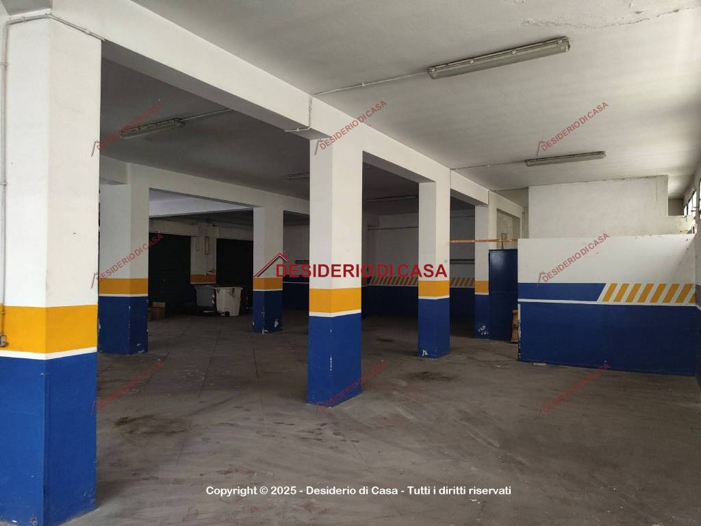 box auto in vendita a Palermo in zona Libertà