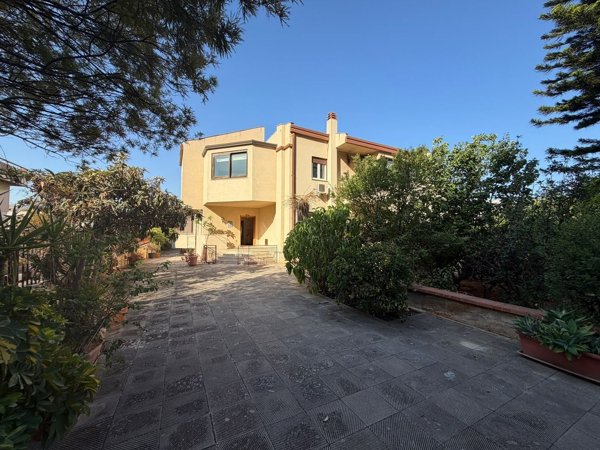 casa indipendente in vendita a Palermo in zona Resuttana